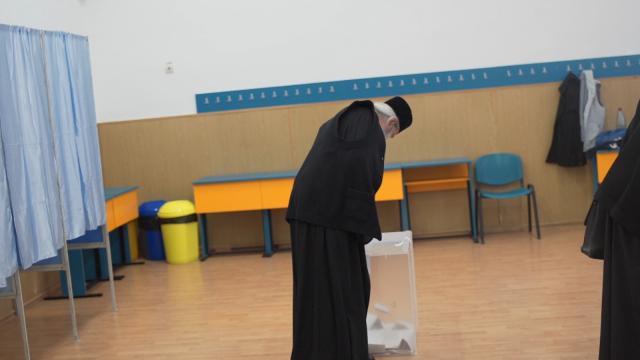 Părintele Mitropolit Teofan: „Votul de astăzi este o problemă de conștiință”