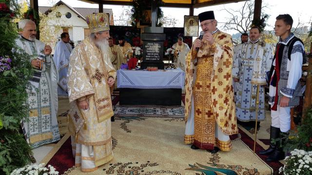 Popas aniversar în Parohia „Pogorârea Sfântului Duh” din Vicovu de Jos