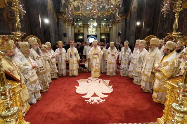 Mai mulți ierarhi s-au rugat împreună cu Patriarhul României la 11 ani de la întronizarea sa