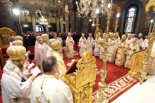 Mai mulți ierarhi s-au rugat împreună cu Patriarhul României la 11 ani de la întronizarea sa