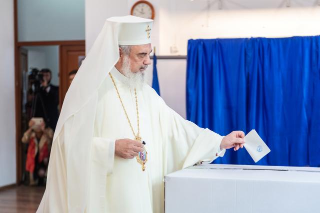 Patriarhul României a votat la București: „Participarea la vot este o onoare și o binecuvântare”