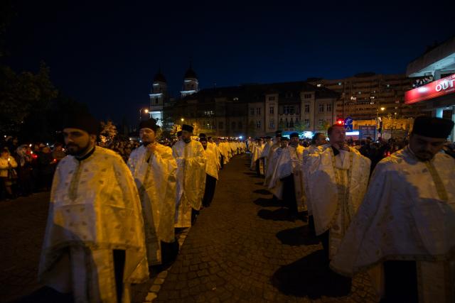 Hramul Sfintei Parascheva: 23.000 de pelerini au străbătut „Calea Sfinților” la Iași