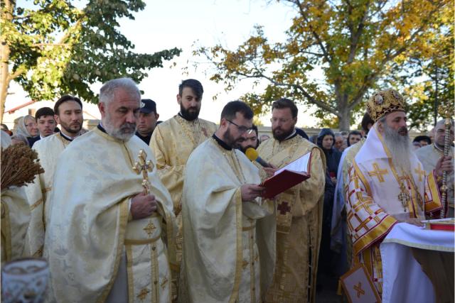 Resfințire de biserică la Aroneanu - Iași: „Raportându-ne la cele cuprinse în cuvântul Domnului din Scriptură, nu ne vom rătăci niciodată”