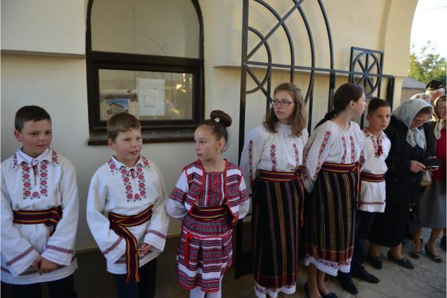 Resfințire de biserică la Aroneanu - Iași: „Raportându-ne la cele cuprinse în cuvântul Domnului din Scriptură, nu ne vom rătăci niciodată”
