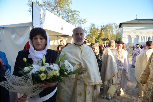 Resfințire de biserică la Aroneanu - Iași: „Raportându-ne la cele cuprinse în cuvântul Domnului din Scriptură, nu ne vom rătăci niciodată”