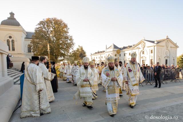 Soborul ierarhilor slujitori ‒ Sfânta Liturghie la Hramul Sfintei Cuvioase Parascheva 2018