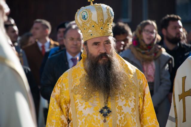 Sărbătoare istorică în Campusul universitar Tudor Vladimirescu: Biserica „Sfântul Mucenic Iulian din Tars” a fost sfințită