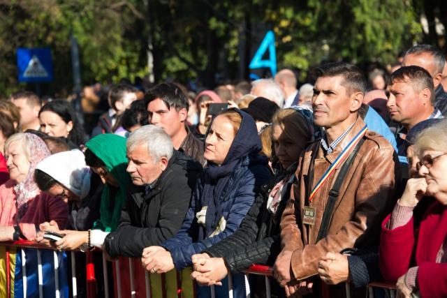Sărbătoare istorică în Campusul universitar Tudor Vladimirescu: Biserica „Sfântul Mucenic Iulian din Tars” a fost sfințită