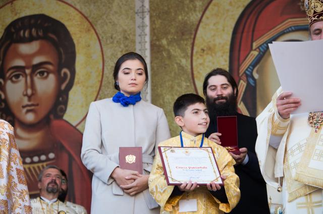 Sărbătoare istorică în Campusul universitar Tudor Vladimirescu: Biserica „Sfântul Mucenic Iulian din Tars” a fost sfințită