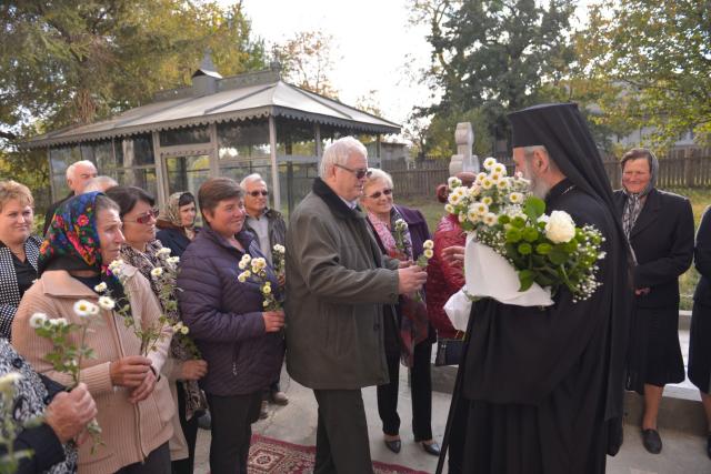 Sfințire de casă parohială în Parohia „Sfinții Mucenici Adrian și Natalia” - Mănăstireni