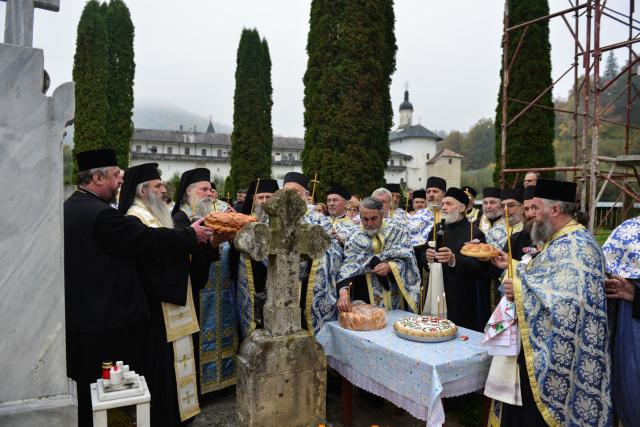 Lansare de carte și moment comemorativ, la împlinirea a 30 de ani de la trecerea la Domnul a părintelui arhimandrit Irineu Ilie