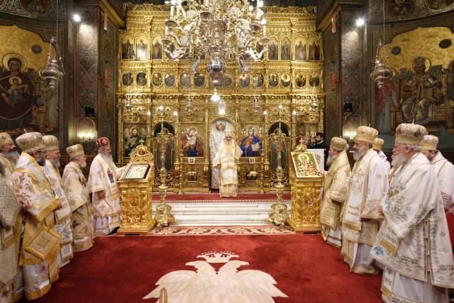 Mai mulți ierarhi s-au rugat împreună cu Patriarhul României la 11 ani de la întronizarea sa