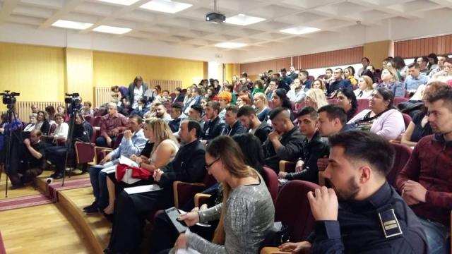 Prelegere dedicată dependenţei la Universitatea “Vasile Alecsandri” din Bacău