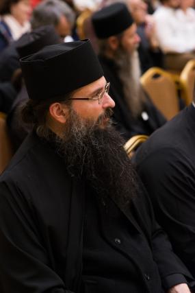 A debutat Colocviul internaţional „Întâlnirea cu Duhovnicul - Părintele Sofian Boghiu”