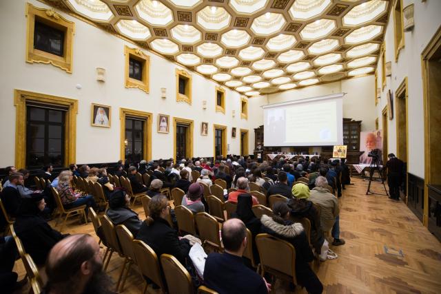 A debutat Colocviul internaţional „Întâlnirea cu Duhovnicul - Părintele Sofian Boghiu”