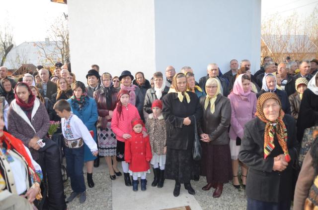 Biserica din satul sucevean Vâlcele, sfinţită de Preasfinţitul Părinte Damaschin Dorneanul