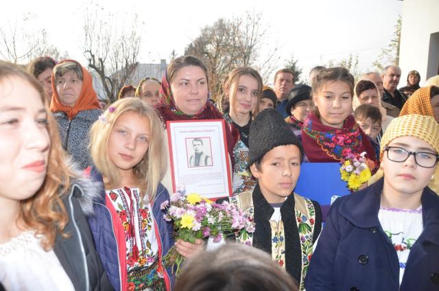 Biserica din satul sucevean Vâlcele, sfinţită de Preasfinţitul Părinte Damaschin Dorneanul
