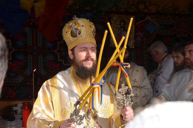 Biserica din satul sucevean Vâlcele, sfinţită de Preasfinţitul Părinte Damaschin Dorneanul