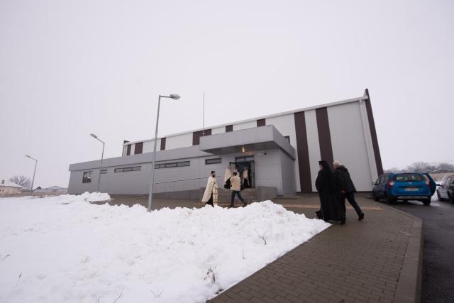 Sfințire de capelă la Liceul Tehnologic Special din comuna Ștefan cel Mare: „Întotdeauna românul, în casa lui, a avut un colț de rugăciune”