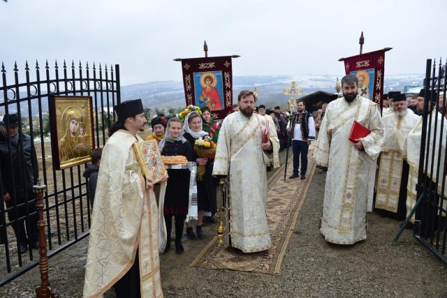 Sfințire de loc de biserică în Bucium-Iași: IPS Mitropolit Teofan a pus piatra de temelie