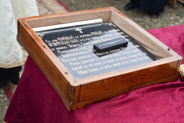Sfințire de loc de biserică în Bucium-Iași: IPS Mitropolit Teofan a pus piatra de temelie