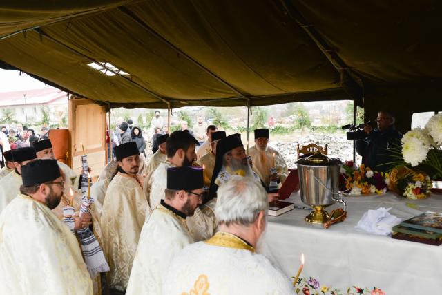 Sfințire de loc de biserică în Bucium-Iași: IPS Mitropolit Teofan a pus piatra de temelie