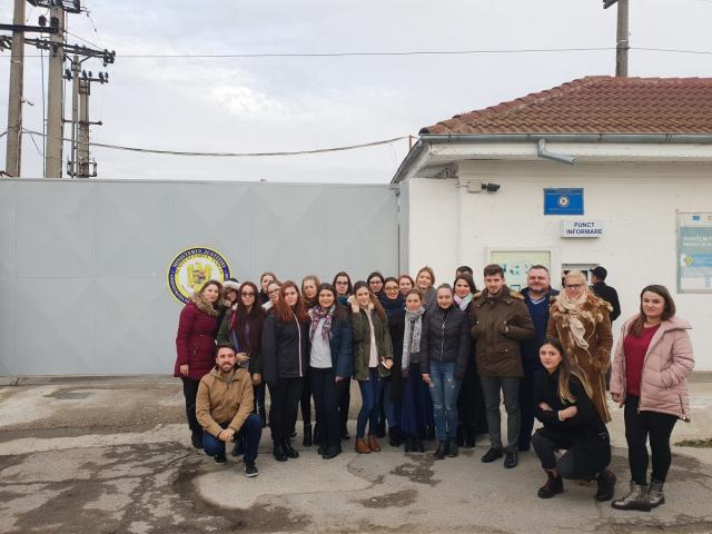 Peste 25 de ani de voluntariat al studenților din ASCOR la Penitenciarul din Iași