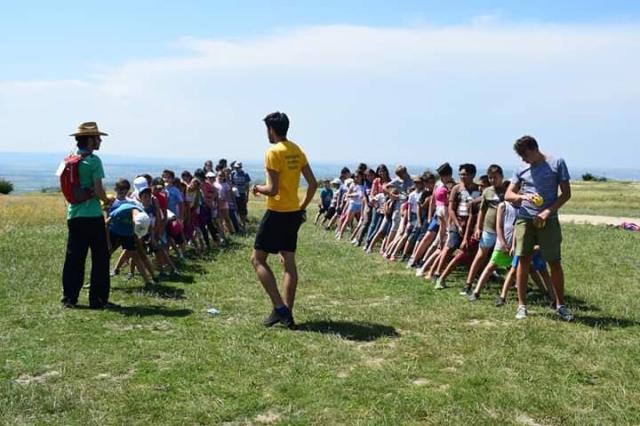 Proiectul „Tabăra din Pridvorul satului - Împreună pentru tineri” al Asociației Tineretul Ortodox Român Iași (ATOR Iași) are 3 nominalizări la Gala Națională a Voluntarilor