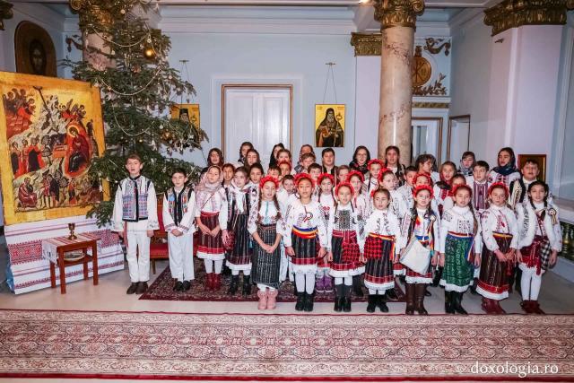 Colindători la Reședința Mitropolitană 2018 – Școala Timișești, Neamț
