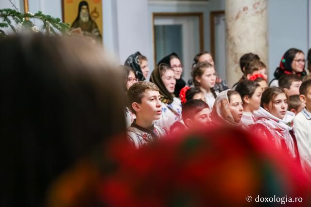 Colindători la Reședința Mitropolitană 2018 – Școala Timișești, Neamț