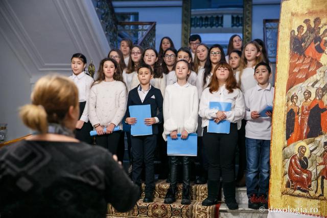 Colindători la Reședința Mitropolitană 2018 – Şcoala „Ștefan Bârsănescu” din Iași (prof. Mihaela Grigoraș)