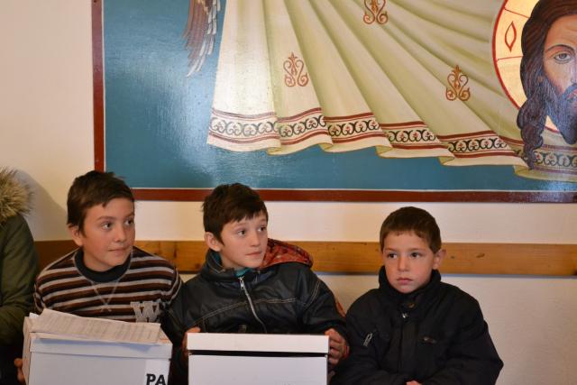 „Cutia cu papucei pentru Ei” continuă să-i ajute pe copii să pășească cu încredere