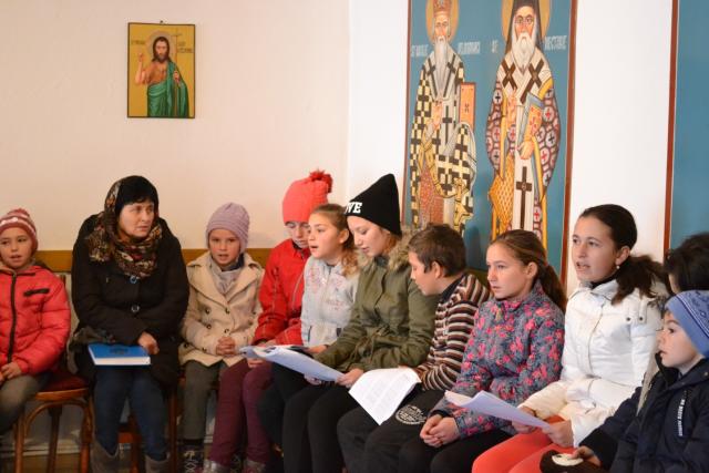 „Cutia cu papucei pentru Ei” continuă să-i ajute pe copii să pășească cu încredere