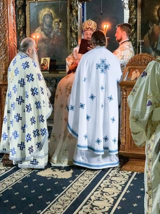 Un nou arhimandrit în Arhiepiscopia Iaşilor