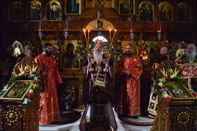 Hram la Mănăstirea Popăuți din Botoșani: „Biruința întru Hristos e singura care îl face cu adevărat pe om biruitor”