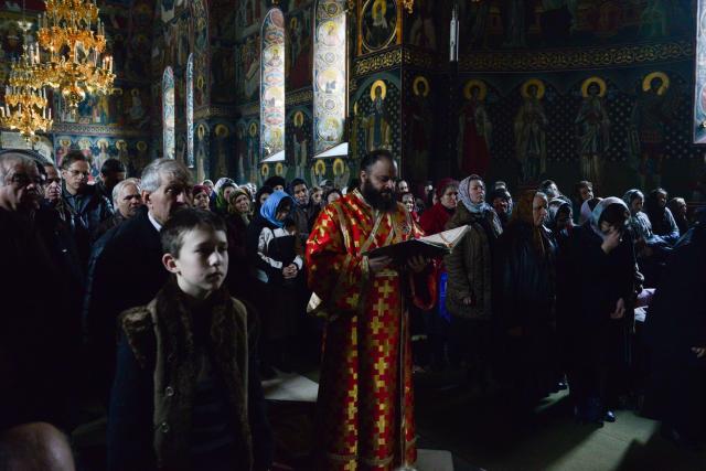 Hram la Mănăstirea Popăuți din Botoșani: „Biruința întru Hristos e singura care îl face cu adevărat pe om biruitor”