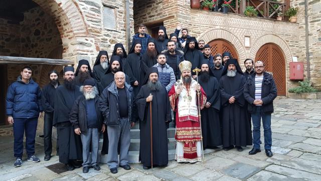 PS Episcop Macarie, la Schitul Prodromu din Muntele Athos: „Să ne reîmprospătăm și să ne reîntinerim sufletul prin roua pocăinței”