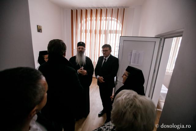 Slujbă de binecuvântare la inaugurarea oficială a Centrului rezidenţial pentru vârstnici „Cuvioasa Nazaria” - Văratec