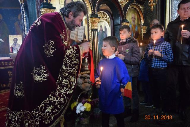 La Câmpulung Moldovenesc, parteneriatul Școală-Biserică a marcat Centenarul Marii Uniri