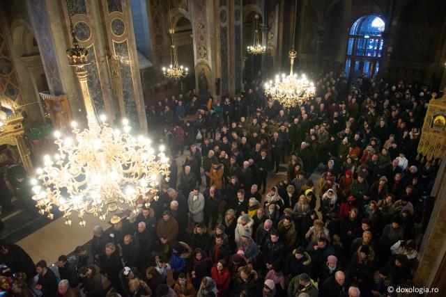 IPS Mitropolit Teofan: „Cel care are credință în Dumnezeu, atunci când totul este bine nu se mândrește, iar când apar necazuri și supărări nădăjduiește în Domnul”