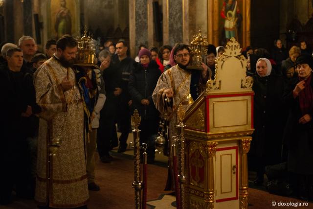 IPS Mitropolit Teofan: „Cel care are credință în Dumnezeu, atunci când totul este bine nu se mândrește, iar când apar necazuri și supărări nădăjduiește în Domnul”