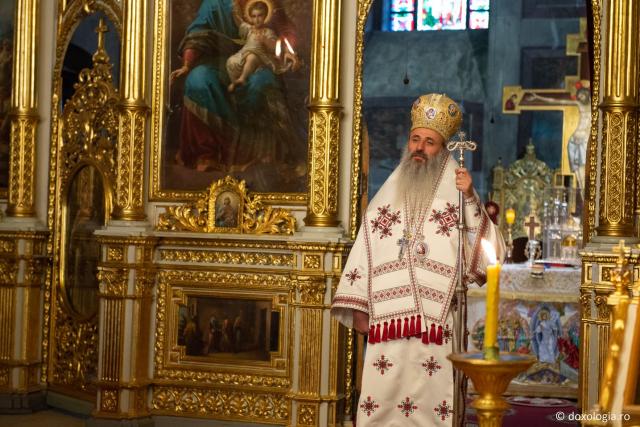IPS Mitropolit Teofan: „Cel care are credință în Dumnezeu, atunci când totul este bine nu se mândrește, iar când apar necazuri și supărări nădăjduiește în Domnul”