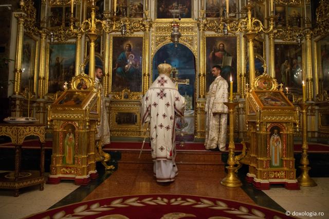 IPS Mitropolit Teofan: „Cel care are credință în Dumnezeu, atunci când totul este bine nu se mândrește, iar când apar necazuri și supărări nădăjduiește în Domnul”