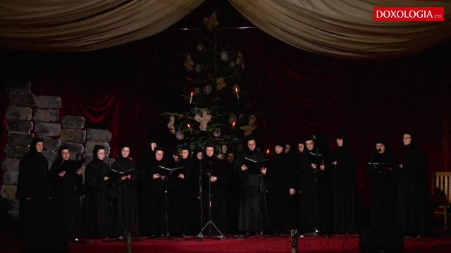 (Video) „Veniți să vedem” - stihiră din slujba Nașterii Domnului