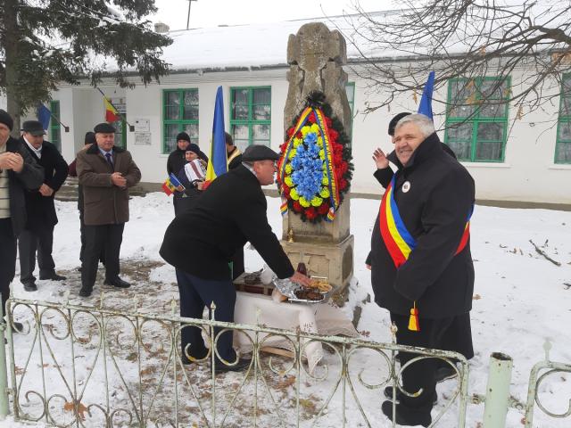 Centenarul Marii Uniri, sărbătorit și în Parohia „Sfântul Nicolae” - Crasnaleuca