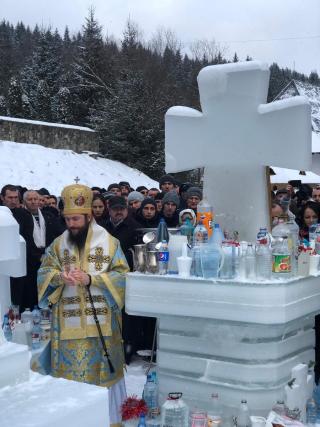 Sfinţirea cea mare a apei în Bucovina