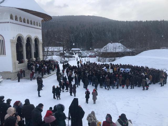 Sfinţirea cea mare a apei în Bucovina