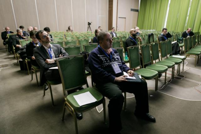 Comunicări ştiinţifice, vernisaj de icoane şi lansări de carte, în cadrul Conferinţei IOTA organizate la Iaşi