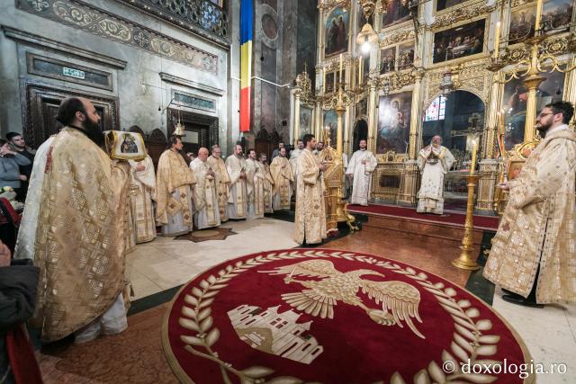 Conferința internațională IOTA de la Iași, la final: Liturghie arhierească la Catedrala Mitropolitană