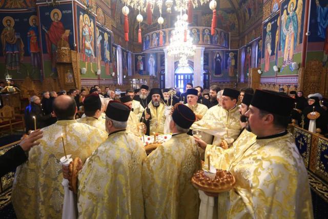Arhiepiscopul Epifanie a fost pomenit la Catedrala din Buzău